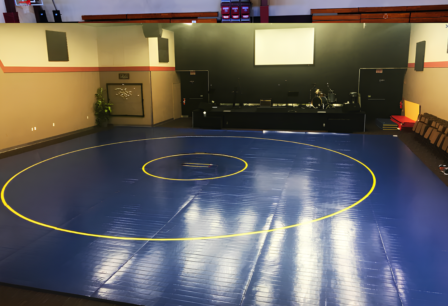 38' x 38' x 1 3/8" ROLL-UP WRESTLING MAT