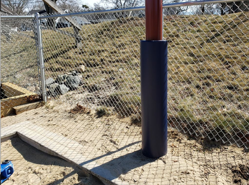 4' TALL POLE PAD, 8" DIAMETER FLAP CLOSURE ATTACHED
