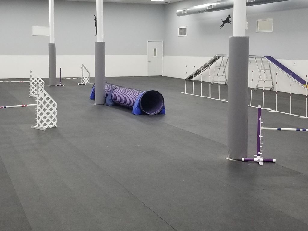 6' TALL POLE PAD, 9" DIAMETER