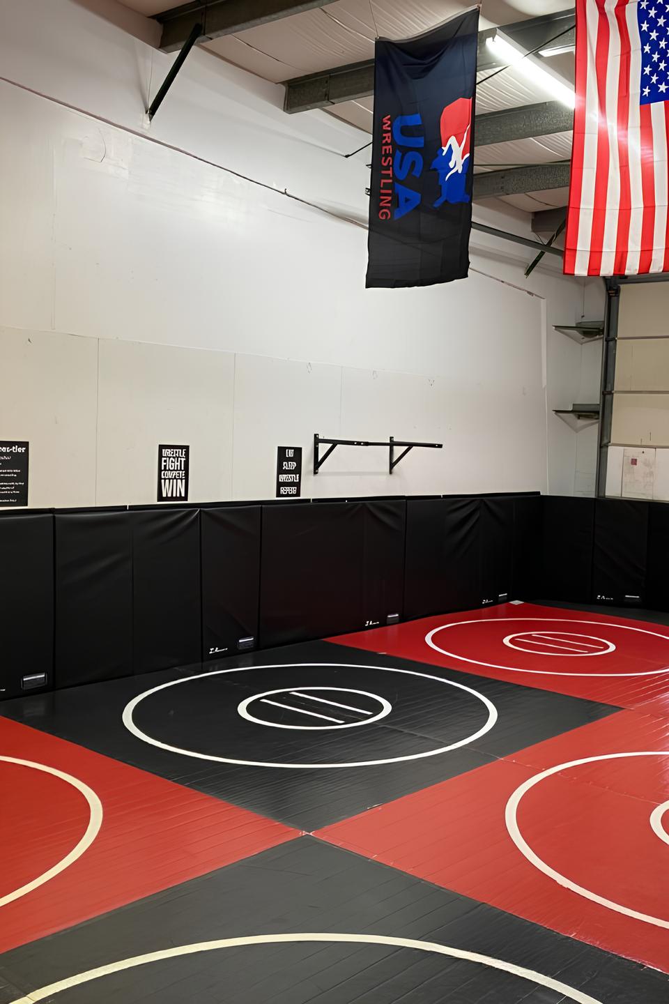 42' x 42' x 1 3/8" ROLL-UP WRESTLING MAT