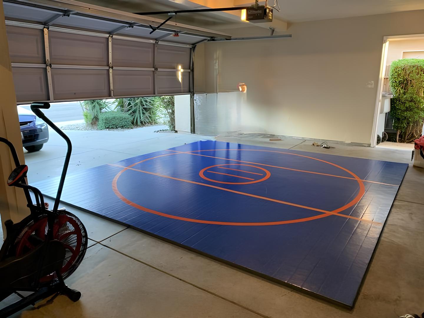 15' x 15' x 1 3/8" ROLL-UP WRESTLING MAT