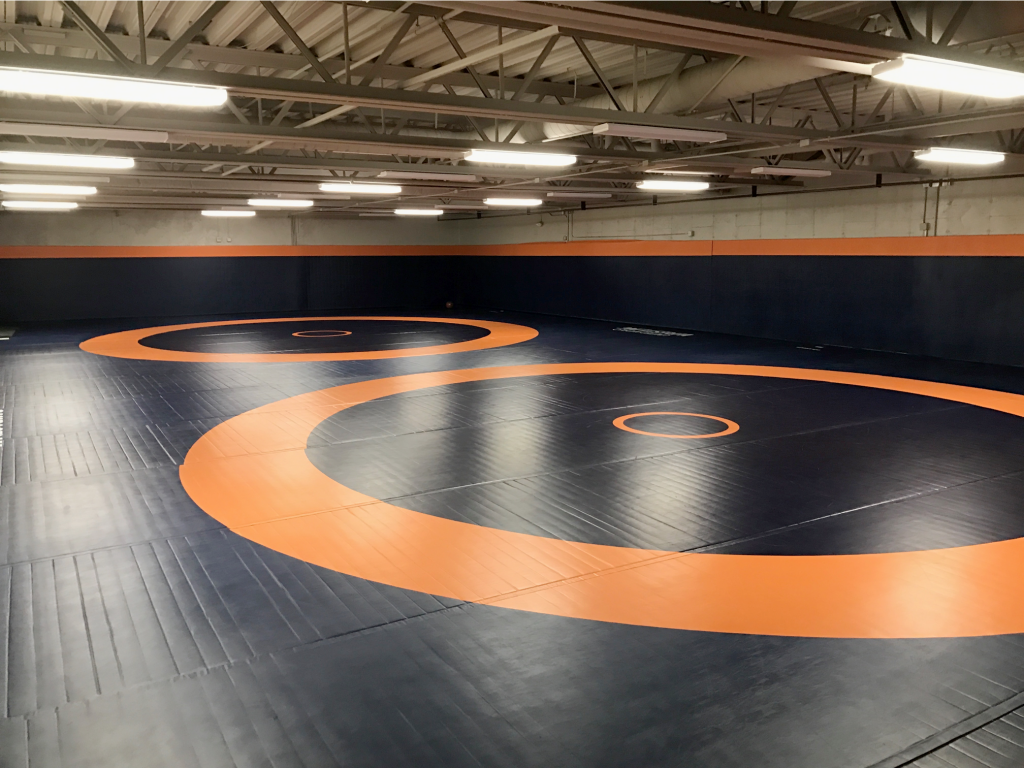 42' x 42' x 1 3/8" ROLL-UP WRESTLING MAT