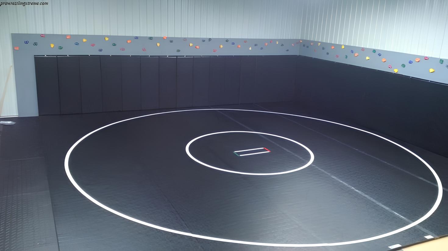30' x 30' x 1 3/8" ROLL-UP WRESTLING MAT